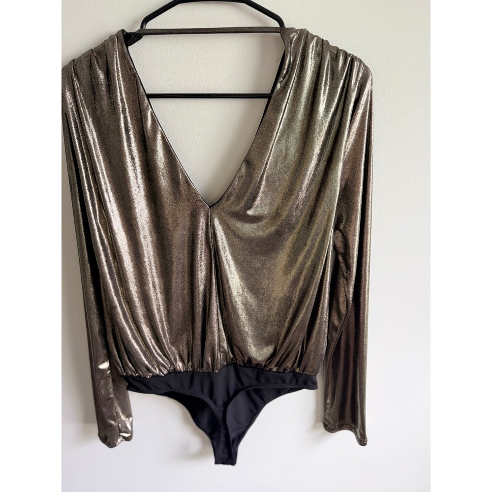 Express Womens Metallic Gold V-Neck Long Sleeve Draped Bodysuit Size M NWT
